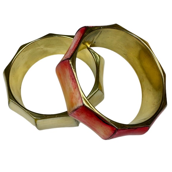 Two Vintage Brass Bone Inlaid Bangles - Picture 4 of 11
